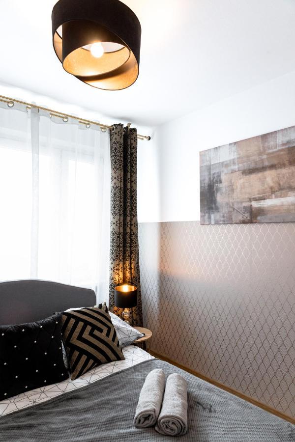 Clicktheflat Conrada Apart Rooms Warsaw Ngoại thất bức ảnh